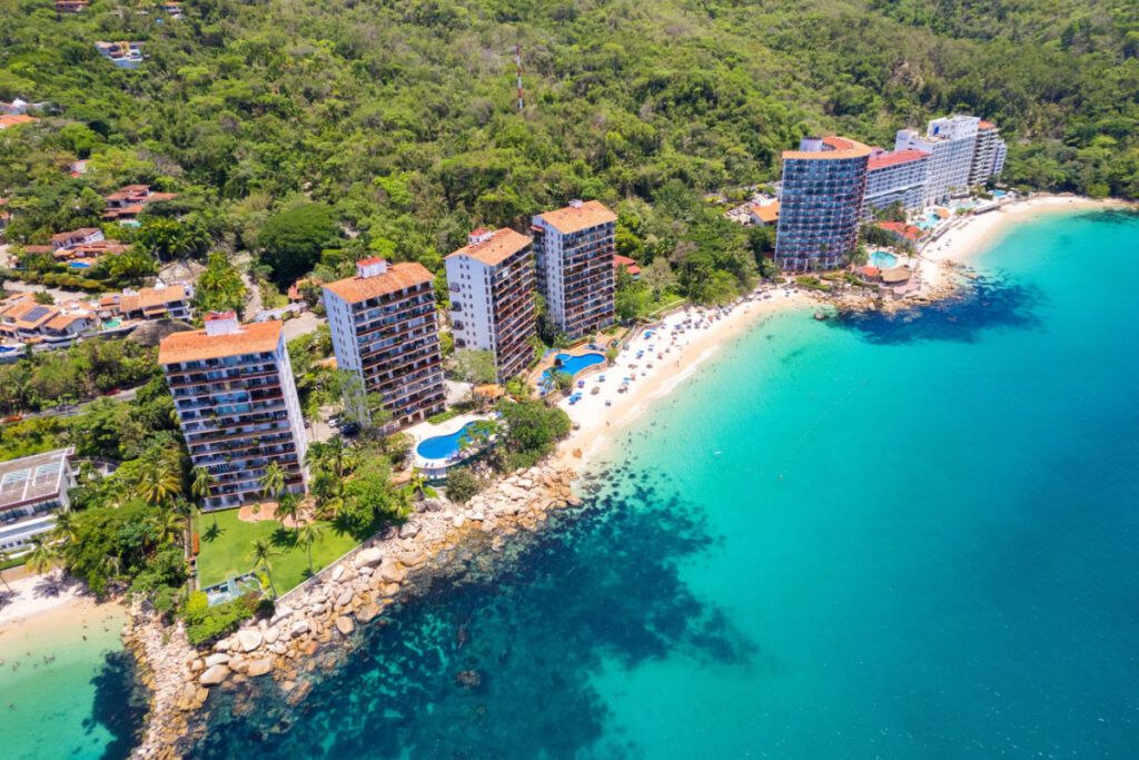 las gemelas beach in Puerto Vallarta