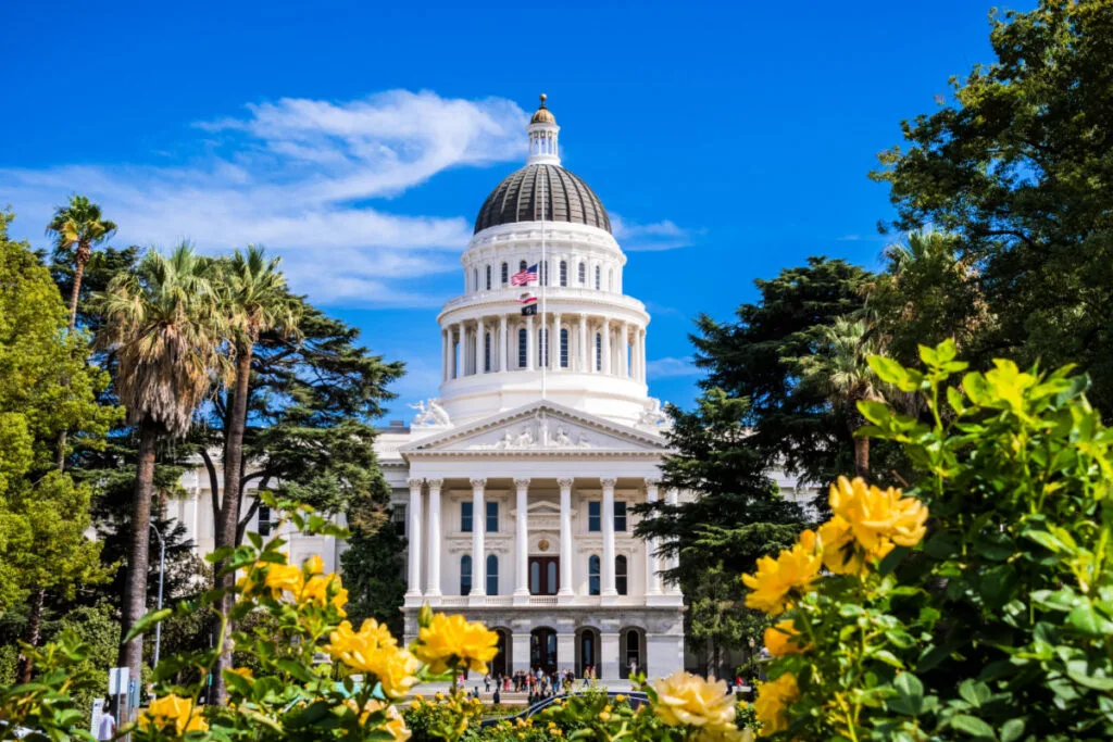 These 10 U.S. Cities Will Be Cheaper For Americans To Fly To In 2024