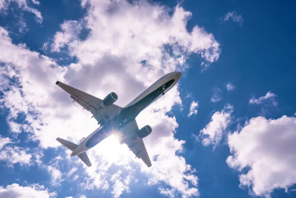These Are The 5 Most Turbulent Flight Routes In North America Right Now  