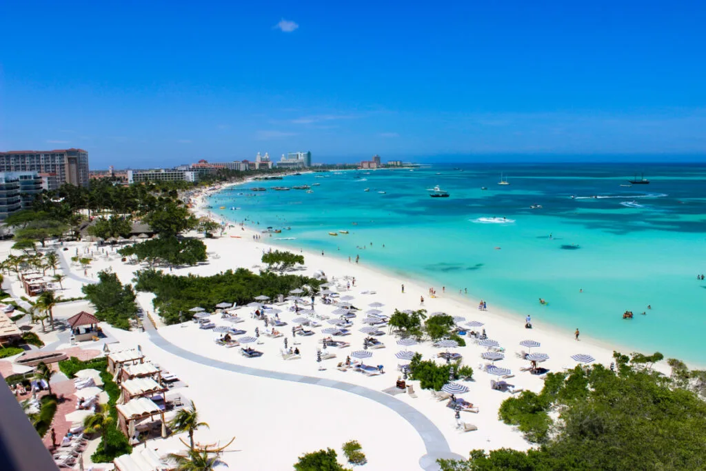 white sandy beach of Aruba