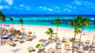 playa bávaro on sunny day