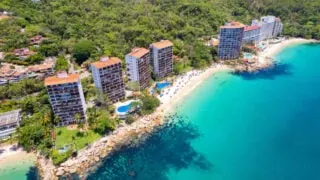 las gemelas beach in Puerto Vallarta