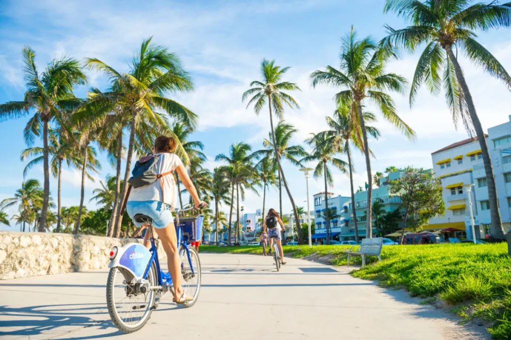 Why Fall Is The Best Time To Visit This Vibrant Coastal U.S. City